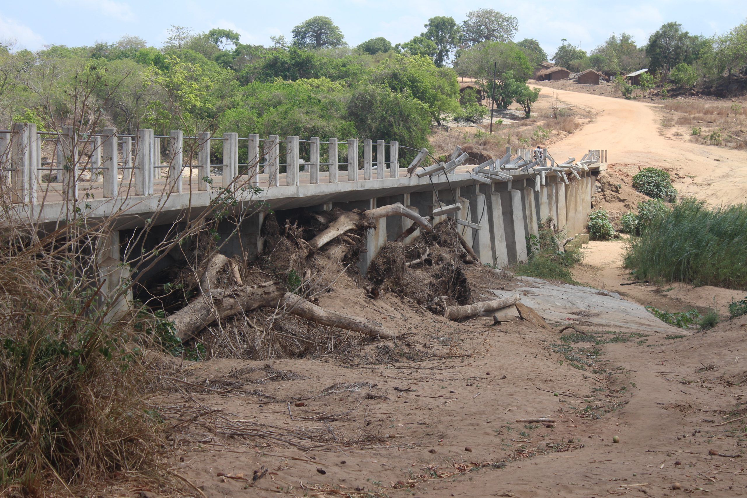 PROJECTO DE RESILIÊNCIA E RESISTÊNCIA AS MUDANÇAS CLIMÁTICAS