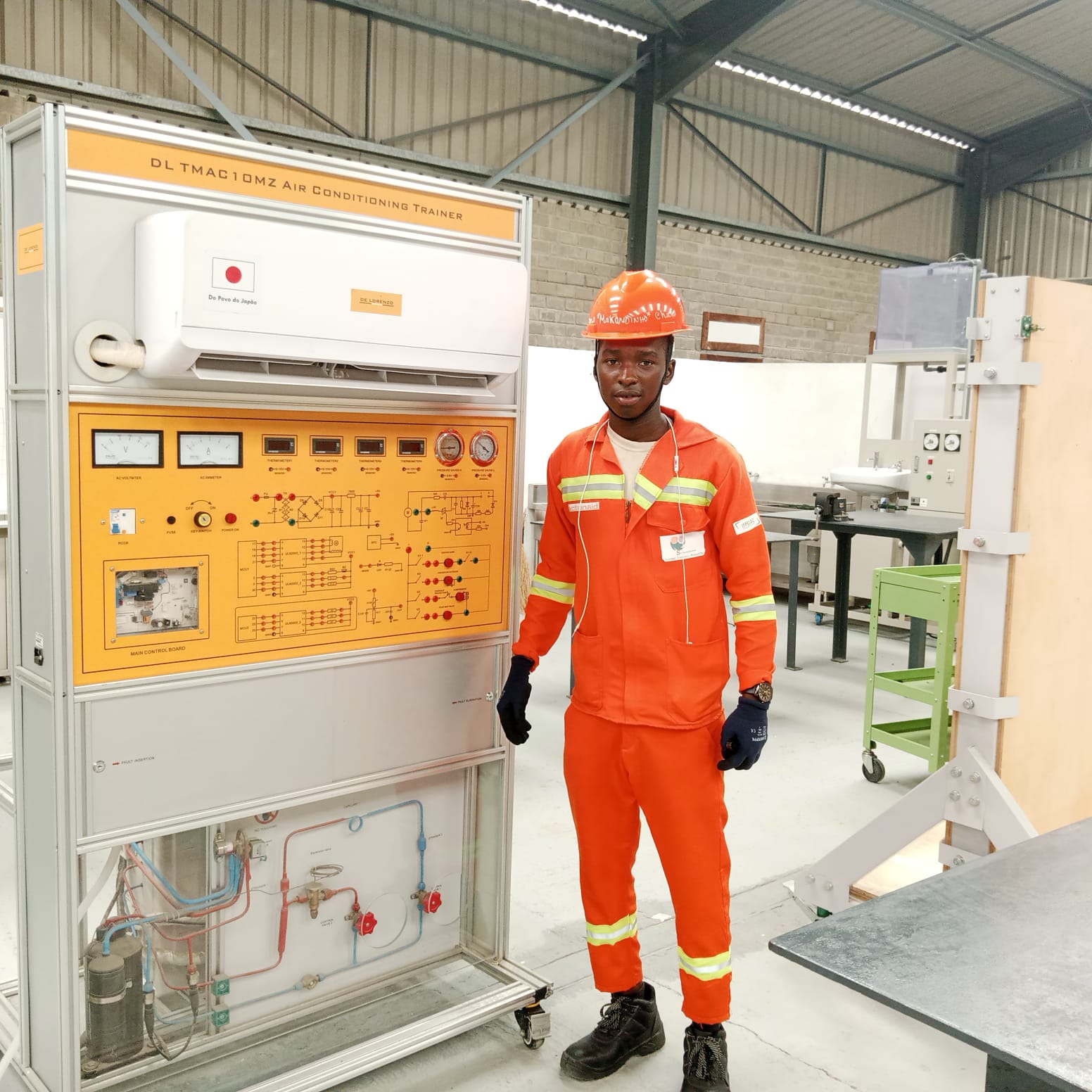 JOVENS DESLOCADOS PERSPECTIVAM MELHORIAS DE VIDA APÓS A FORMAÇÃO PROFISSIONAL