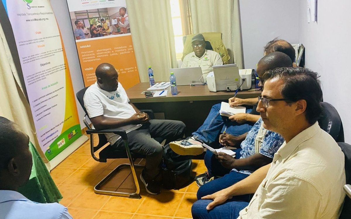 A Fundação AVSI visita os escritórios da Solidariedade Moçambique